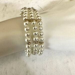 Faux pearl 3 strand stretchy bracelet